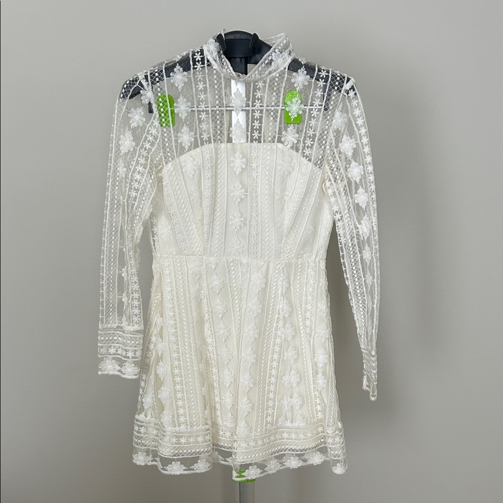 Selfie Leslie White Lace Mini Dress